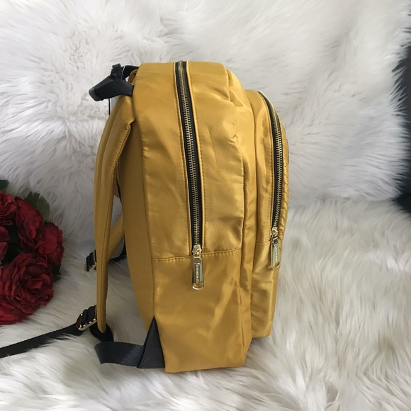 NWT STEVE MADDEN TWO-POCKET BACKPACK SHOULDER BAG - Picture 3 of 6